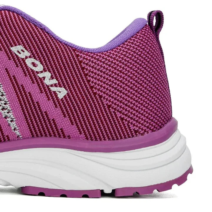 atmungsaktive-laufsneaker-frontansicht-leichtes-mesh-obermaterial