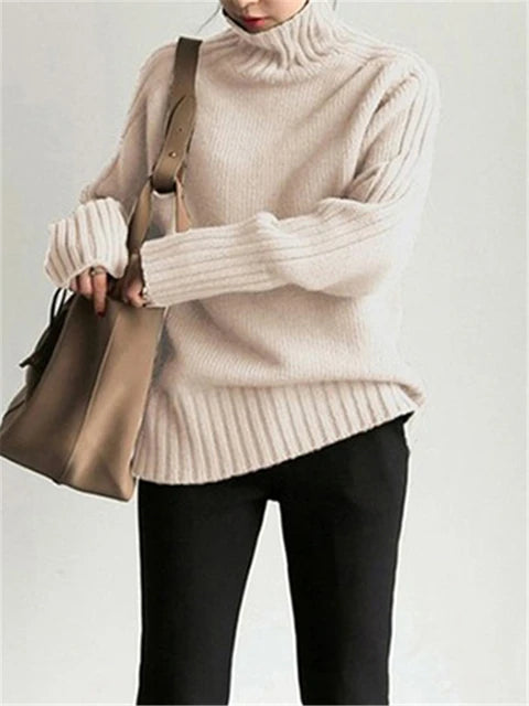 Gemütlicher-Rollkragenpullover-mit-geripptem-Strickmuster-und-lockerer-Passform,-perfekt-für-einen-stilvollen-und-wärmenden-Winterlook.