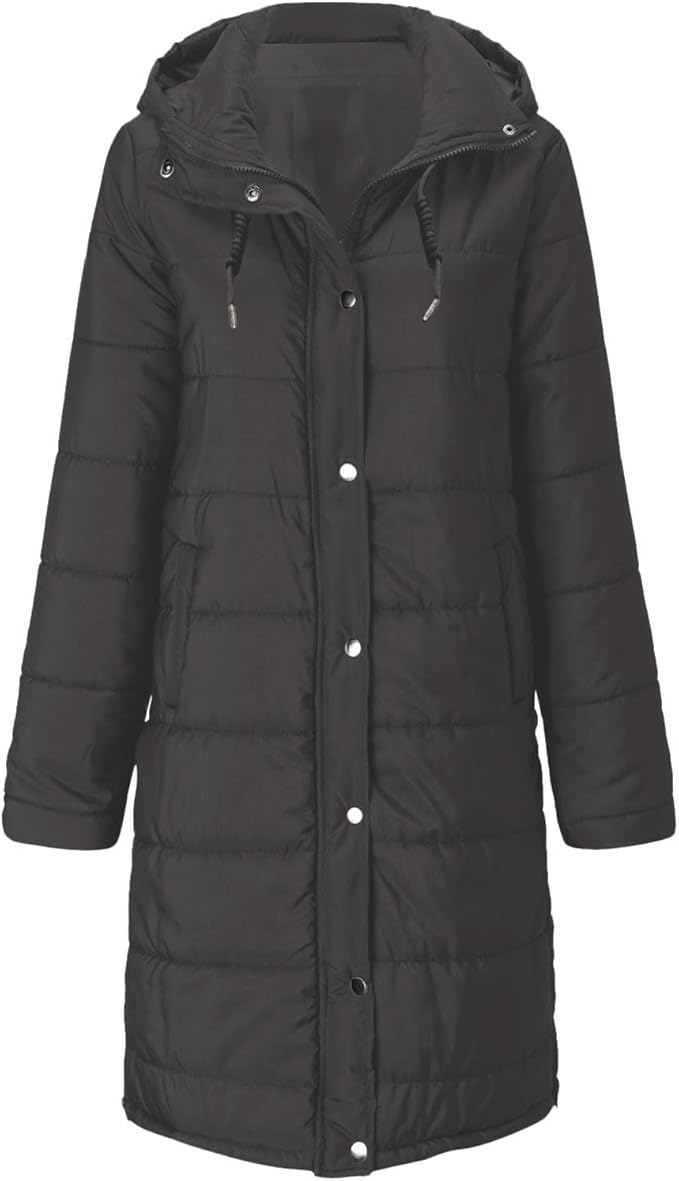 Ein-mittellanger-steppmantel-mit-faux-fellkapuze-und-detailliertem-armdesign,-perfekt-für-modische-und-gemütliche-wintertage.