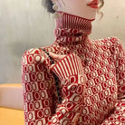 Ein-rollkragenpullover-mit-geometrischem-Muster,-perfekt-für-einen-modischen-und-auffälligen-Winterstil.
