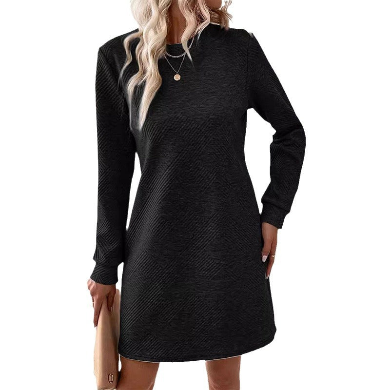 Gestepptes-Kleid-mit-langärmeln-und-lockerer-passform-für-einen-bequemen-und-stilvollen-alltagslook