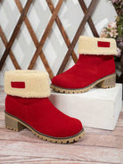 Stiefeletten-mit-warmem-Fellfutter-und-Blockabsatz,-ideal-für-einen-stilvollen-und-wärmenden-Winter-Look.