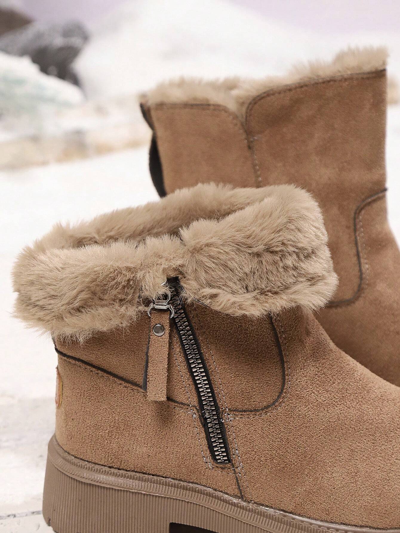 Winterstiefel-mit-weichem-Fellfutter,-seitlichem-Reißverschluss-und-robuster-Profilsohle,-ideal-für-kalte-Tage-und-schneereiches-Wetter