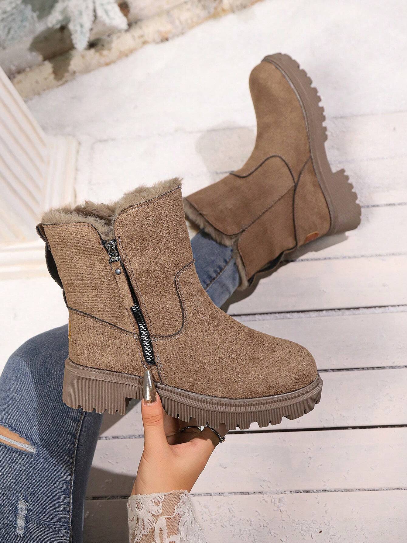 Winterstiefel-mit-weichem-Fellfutter,-seitlichem-Reißverschluss-und-robuster-Profilsohle,-ideal-für-kalte-Tage-und-schneereiches-Wetter