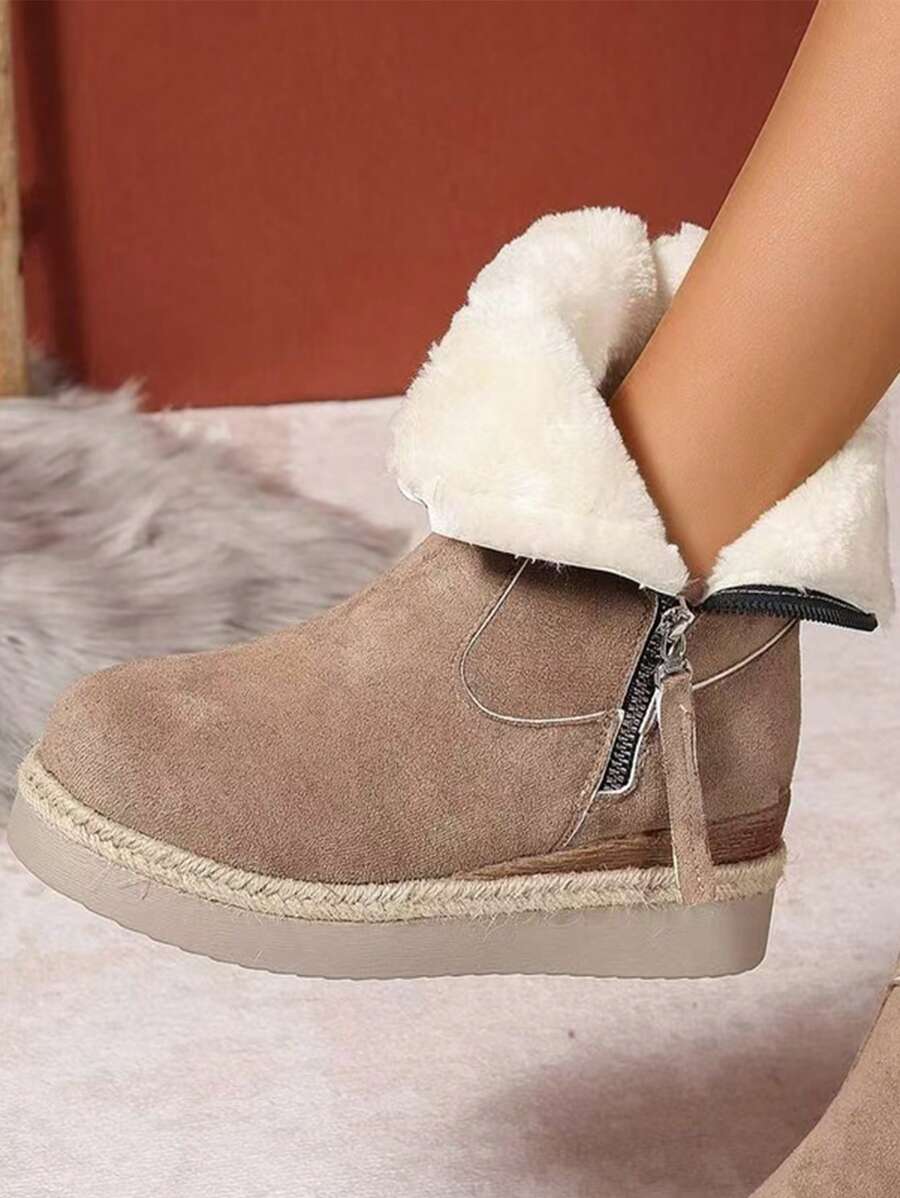 Warme-Stiefeletten-mit-weichem-Kunstfellfutter,-seitlichem-Reißverschluss-und-rustikalem-Design,-perfekt-für-einen-bequemen-Winter-Look.