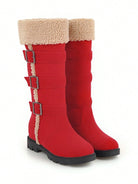 Hohe-Winterstiefel-mit-flauschigem-Futter,-mehrfachen-Schnallen-und-robuster-Sohle,-ideal-für-stilvolle-Wärme-in-kalten-Tagen.