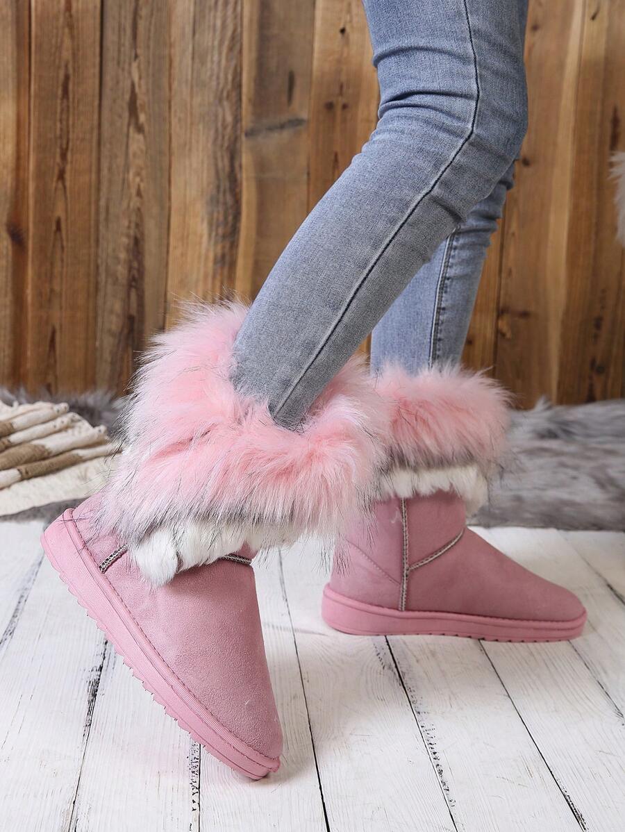 Warme-Winterstiefeletten-mit-dickem-Kunstfellkragen-und-weichem-Innenfutter,-ideal-für-einen-stilvollen-und-komfortablen-Winterlook.