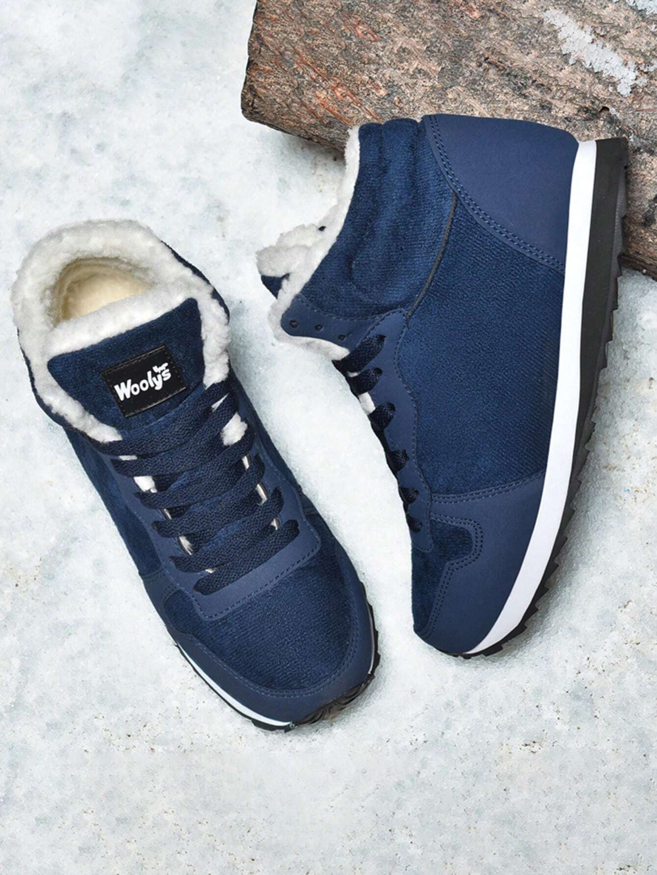 Warme-Winterschuhe-mit-Schnürung-und-weichem-Innenfutter,-ideal-für-sportlichen-Stil-und-kalte-Tage