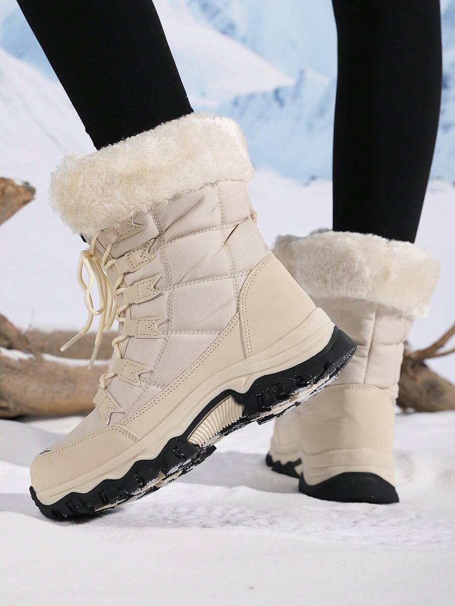 Winter-Wanderstiefel-mit-flauschigem-Futter-und-rutschfester-Sohle,-perfekt-für-Schnee-und-kalte-Tage.