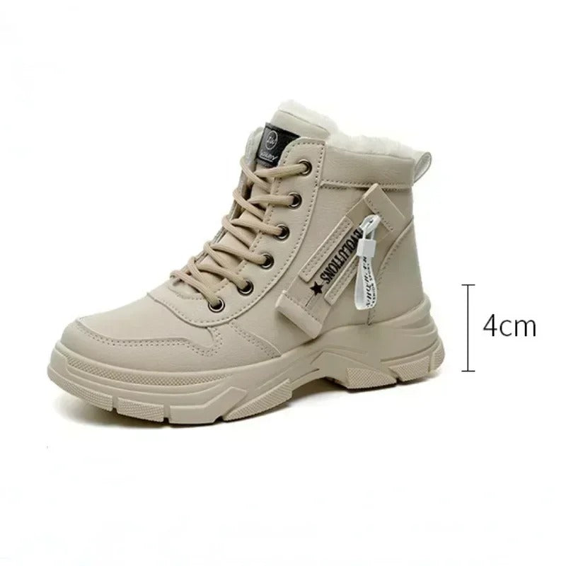 Warme-Winterboots-mit-Schnürung-und-weichem-Innenfutter,-ideal-für-kalte-Tage-und-urbanen-Stil