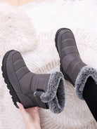 Wasserdichte-Winterstiefel-mit-flauschigem-Futter-und-rutschfester-Sohle,-ideal-für-schneereiche-und-kalte-Tage