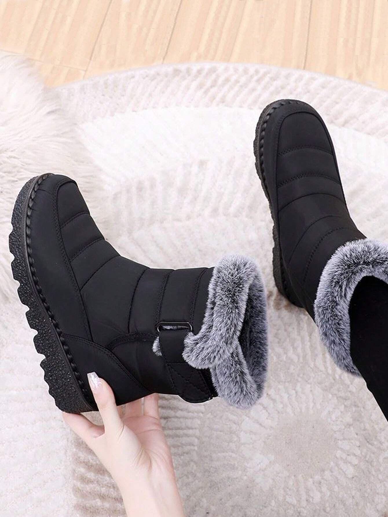 Wasserdichte-Winterstiefel-mit-flauschigem-Futter-und-rutschfester-Sohle,-ideal-für-schneereiche-und-kalte-Tage