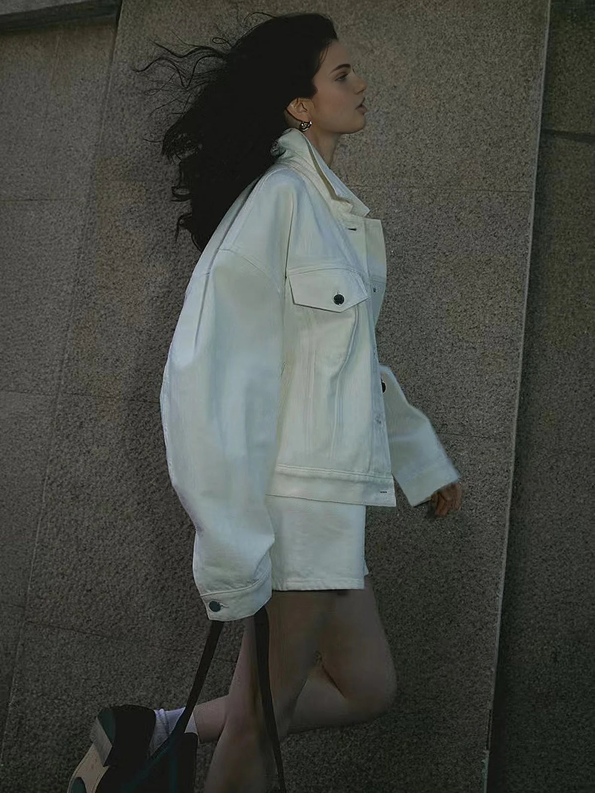 damen-oversize-denimjacke-vorderansicht