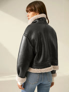 damen-shearling-jacke-mit-leder-klassischer-schnitt damen-shearling-jacke-vorderansicht-warme-fütterung