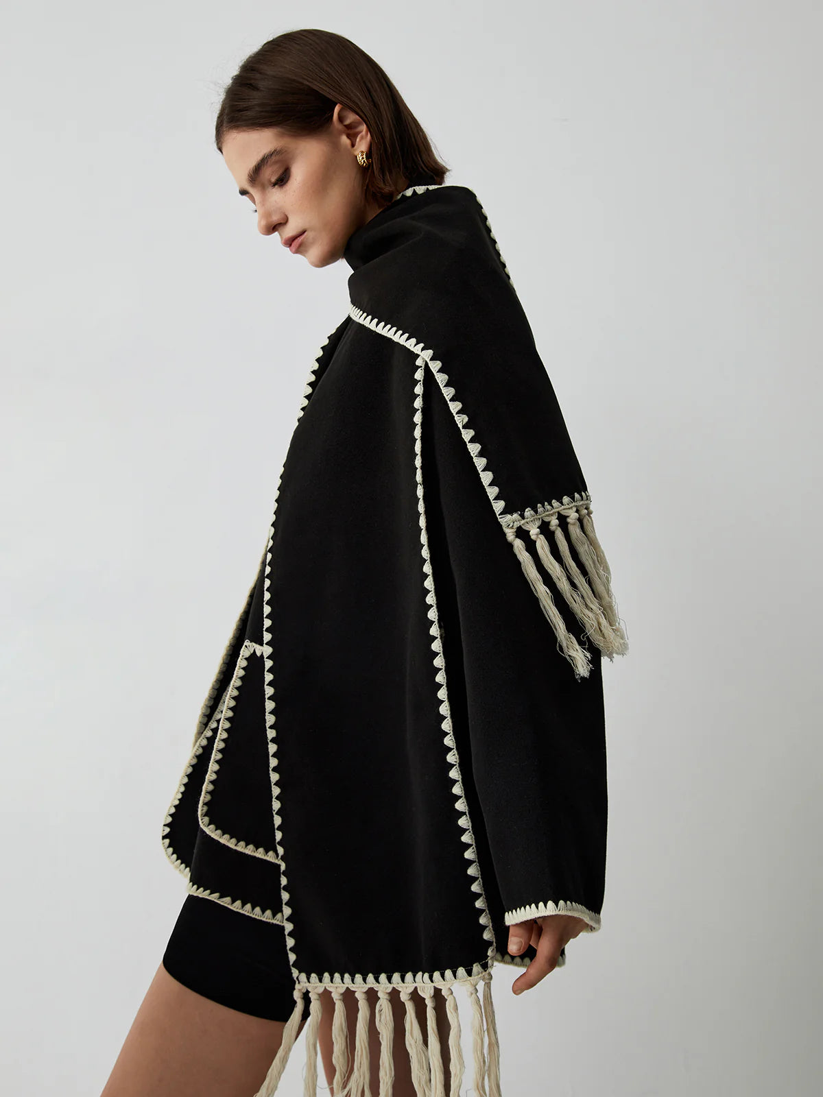damen-wollmantel-mit-schalkragen-ansicht-vorne-klassischer-stil