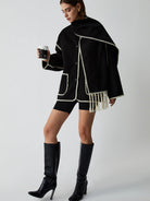 damen-wollmantel-mit-schalkragen-ansicht-vorne-klassischer-stil