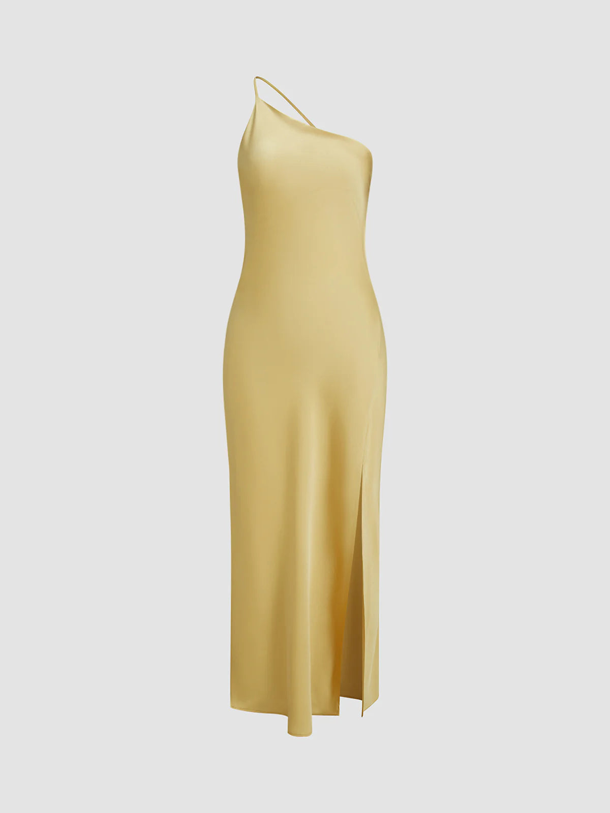 one-shoulder-slip-kleid-frontansicht-fließende-silhouette-hoher-beinschlitz