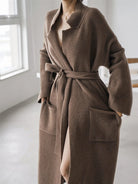 damenmantel-hochwertiges-material-eleganter-schnitt