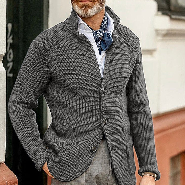 herren-strickjacke-mit-knopfverschluss-klassischer-stil