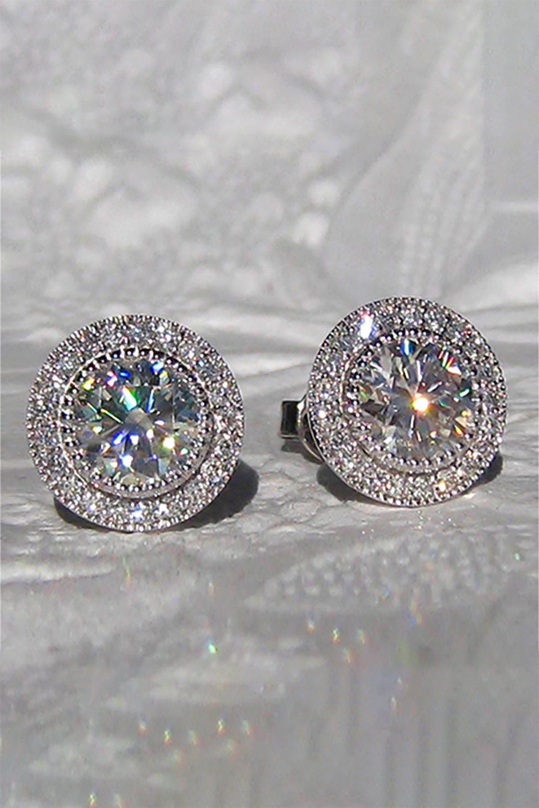 Glitzernde–Kristall–Ohrstecker–rund–elegant–edel–festlich–perfekt–für–besondere–Anlässe