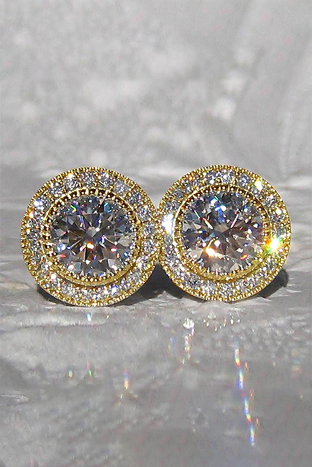 Glitzernde–Kristall–Ohrstecker–rund–elegant–edel–festlich–perfekt–für–besondere–Anlässe