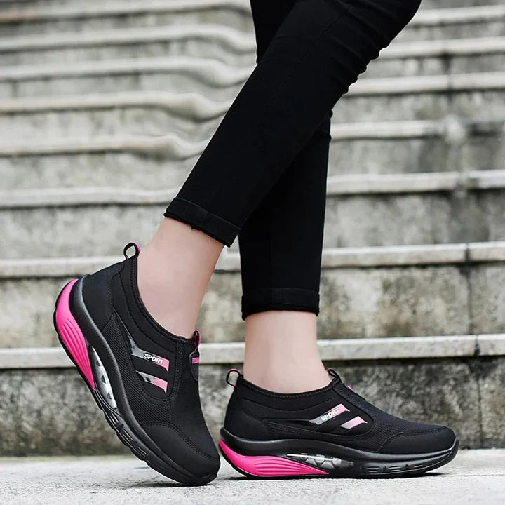 slip-on-wanderschuhe-frontansicht-atmungsaktives-design-gepolsterte-sohle