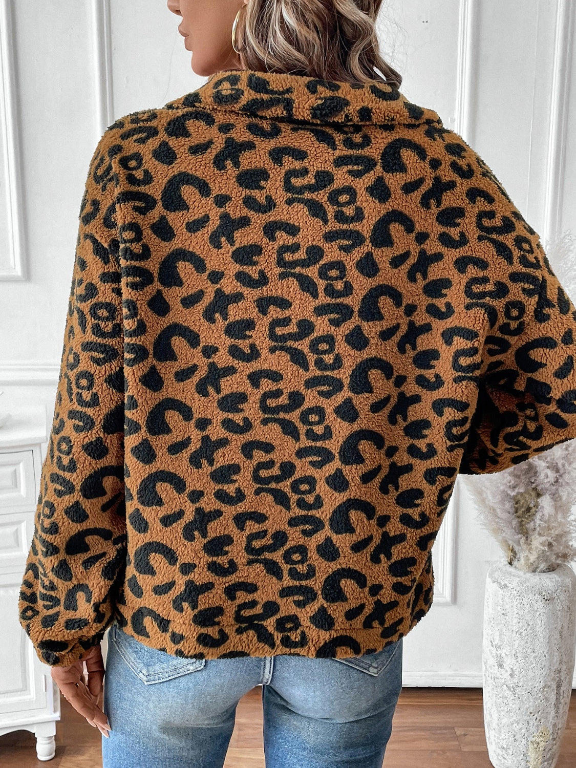 damen-teddy-sweatshirt-reißverschluss-detail