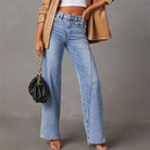 high-waisted-denim-hose-ausgestelltes-bein