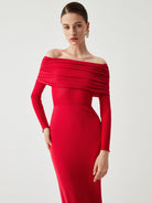 damen-abendkleid-mit-schulterfreiem-ausschnitt-und-figurbetonter-silhouette