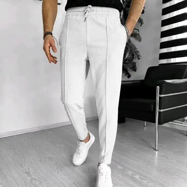 konische-hosen-mit-kordelzug-für-legere-und-semi-formelle-anlässe